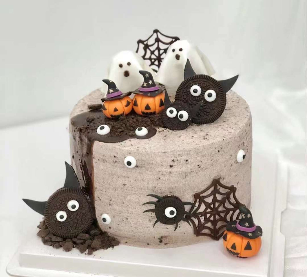 W5 Halloween Cake