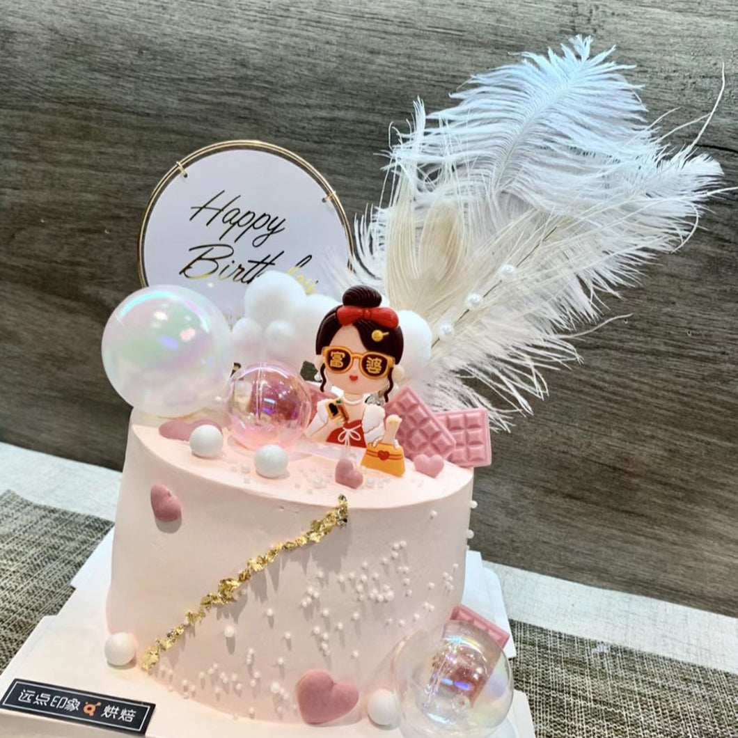 C89 Women design cake